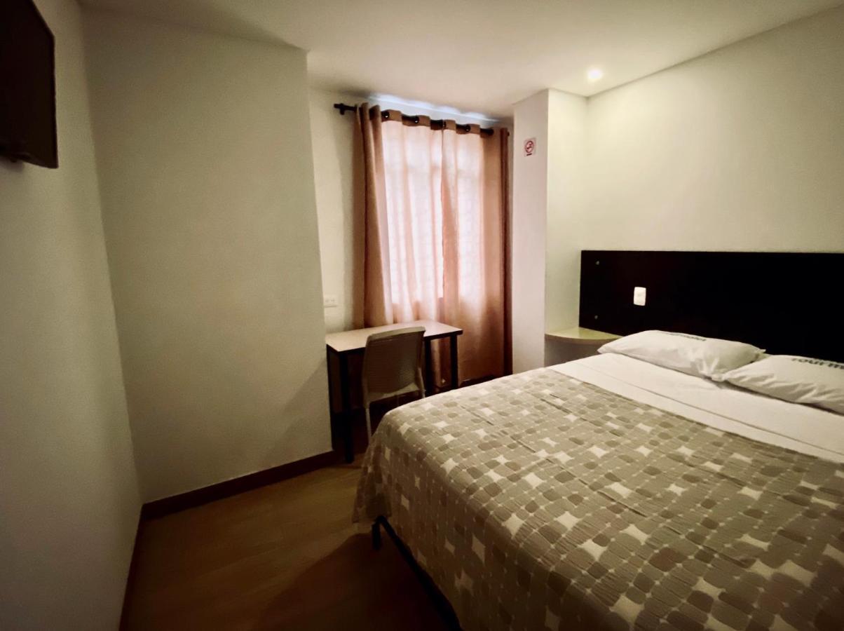 Hotel Tourmalet Калі Екстер'єр фото